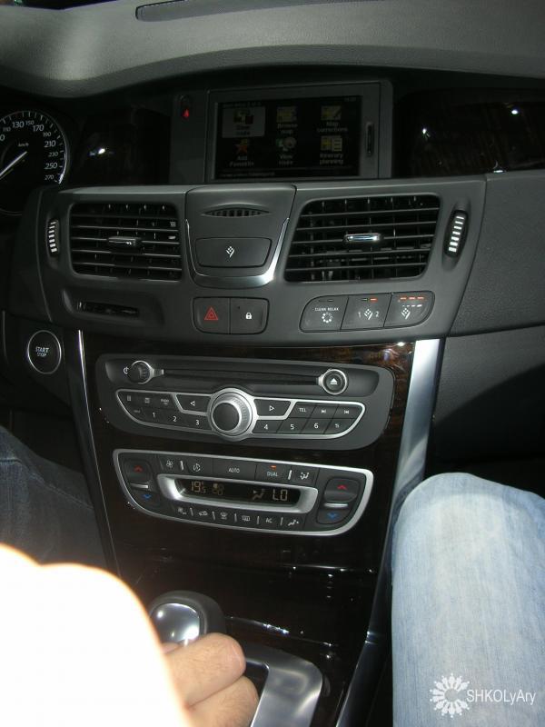 Renault Latitude