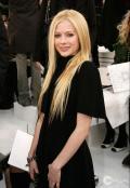 Avril Lavigne и её поклоники захдите пишите в коментарии жду!!!